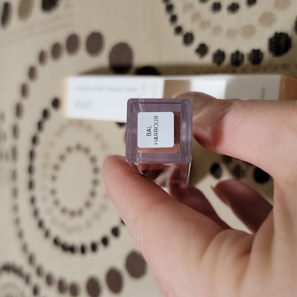 OFRA Long Lasting Liquid Lipstick in Bal Harbor - Picture 2 of 3